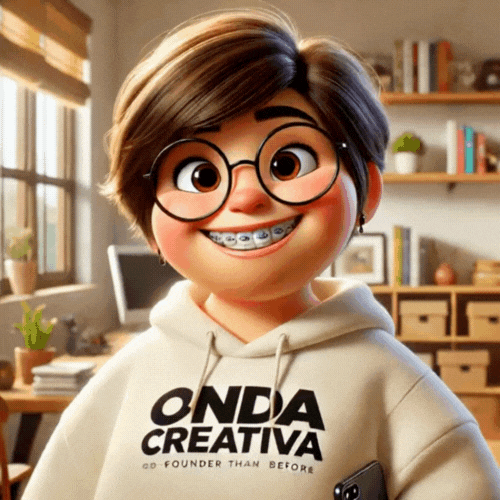 ilustración animada de mujer con gafas y sudadera de Onda Creativa sonriendo en un estudio